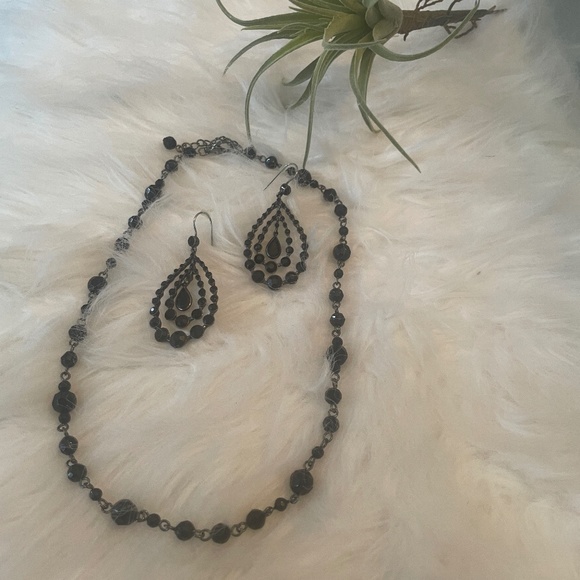 Black Gemstone Drop Earrings and Matching 18 inch Necklace (or Bracelet) Set - Picture 1 of 11